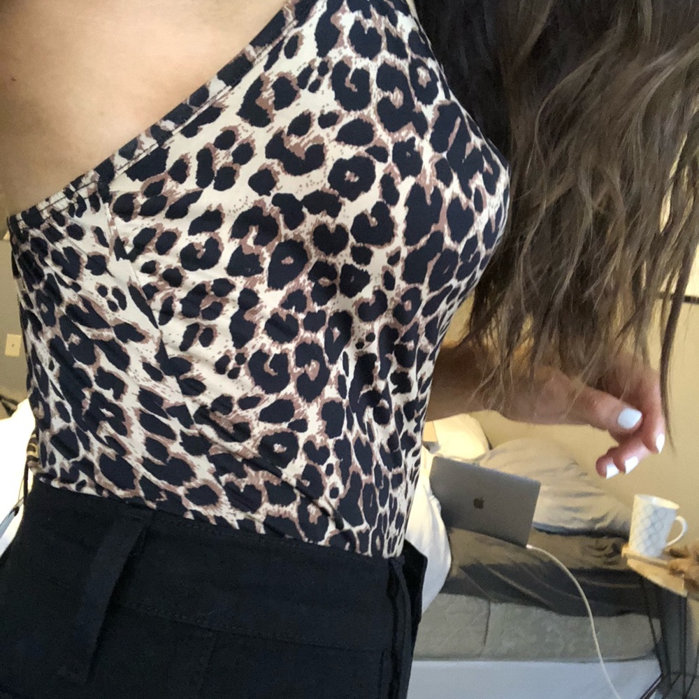 Fashion nova cheetah bodysuit! Worn once. Medium